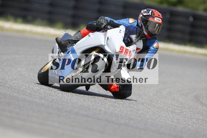 /Archiv-2025/05 14.04.2025 Plüss Moto Sport ADR/Freies Fahren/954